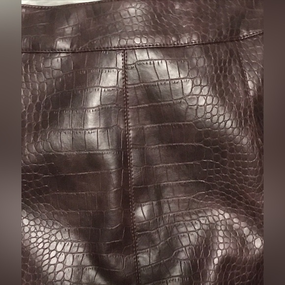 NICHOLAS GABRIELLA SNAKESKIN EMBOSSED FAUX LEATHER SKIRT NEW $345 Sz 6 - Picture 7 of 11